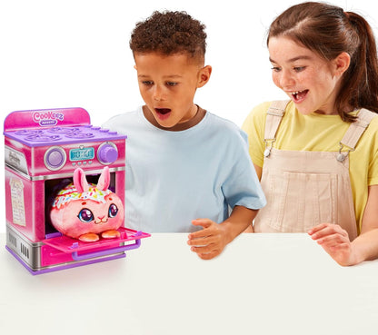 Cinnamon Treatz Oven – Interactive Bake & Reveal Oven Playset with Mystery Scented Plush (Cinnamon Pooch, Fondant Feline, or Strawberry Swirl), Mixing Tools, Dough, & Accessories, 5+